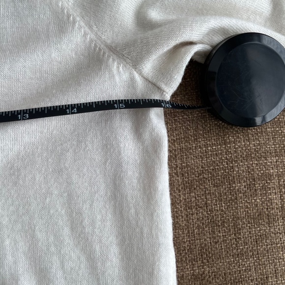 Ann Taylor White/Cream Long Sleeve Cardigan Sweater w/ Buttons & Pockets Size XS - Picture 7 of 11